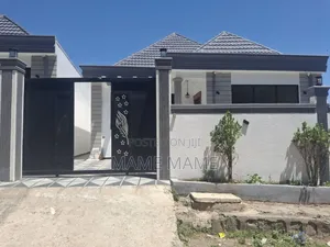 Photo - 5bdrm House in Addis Abeba, Bole for sale