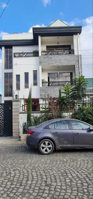 5bdrm House in Addis Abeba, Bole for sale