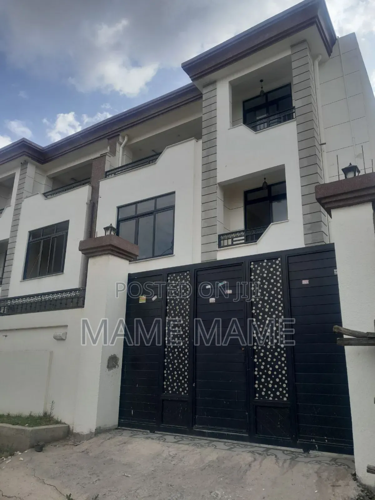 6bdrm House in Addis Abeba, Bole for sale