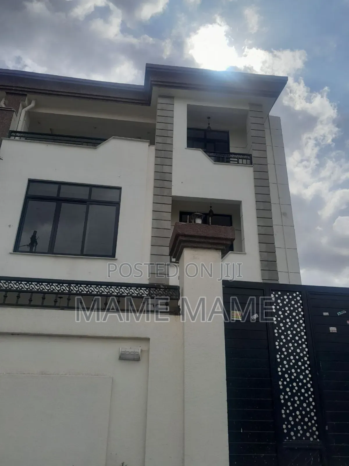 6bdrm House in Addis Abeba, Bole for sale