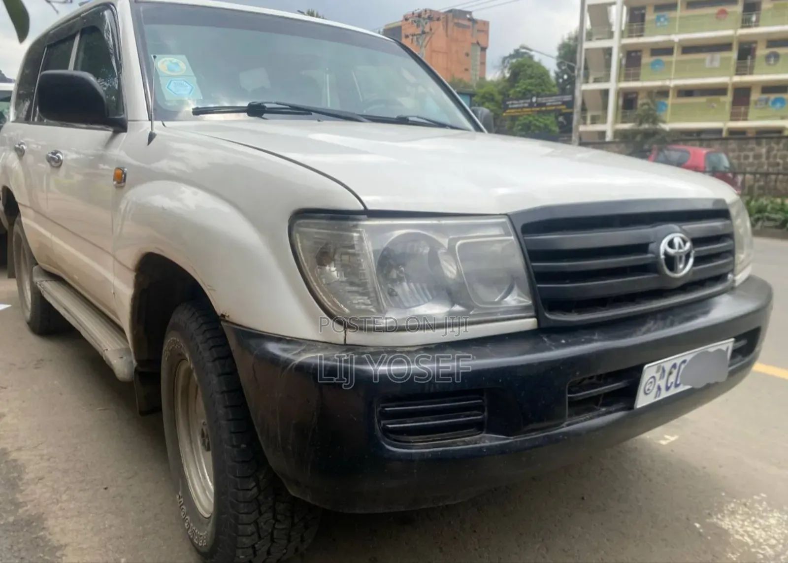 Toyota Land Cruiser 2004 White