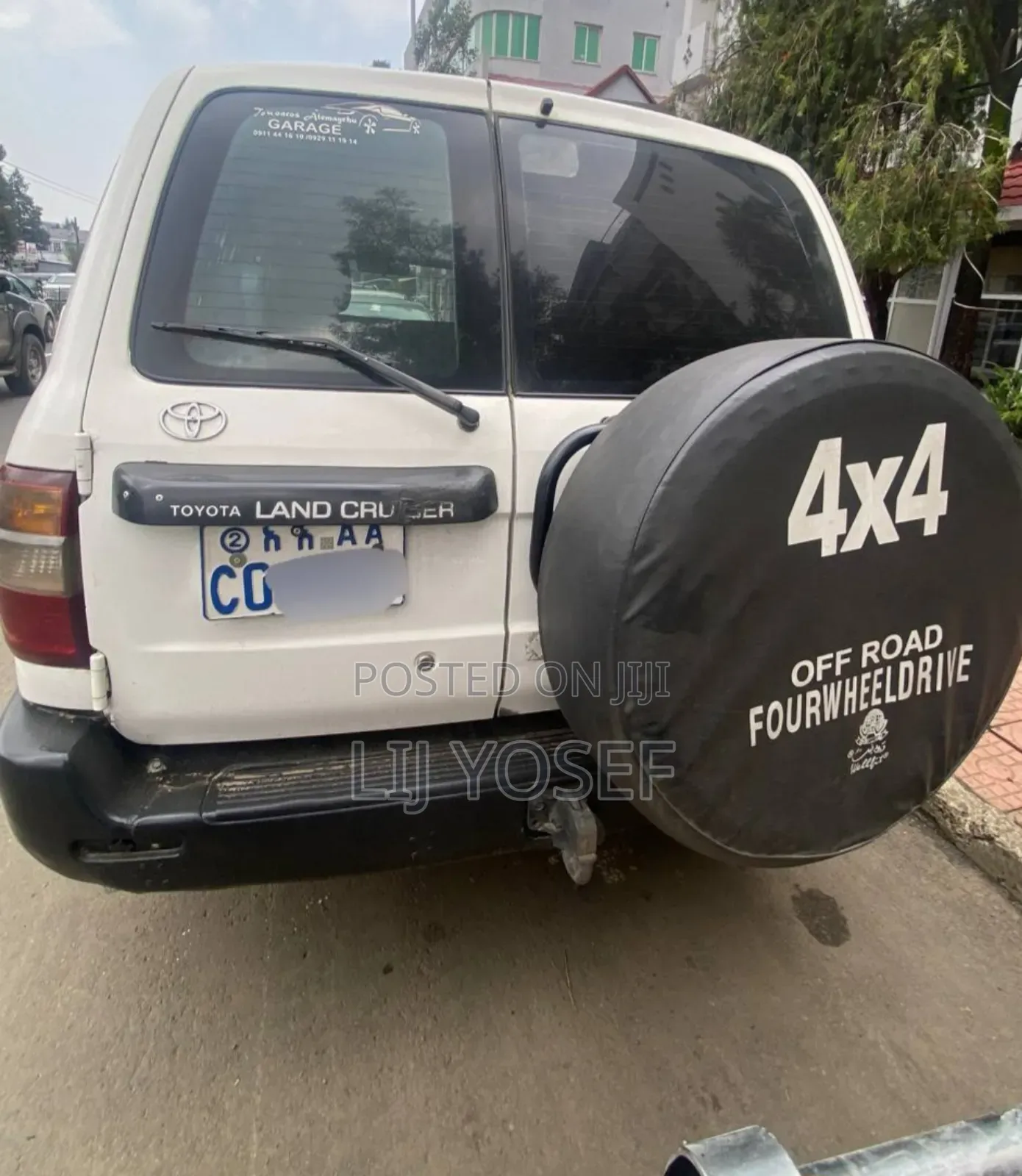 Toyota Land Cruiser 2004 White