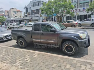 Toyota Tacoma 2014 Black