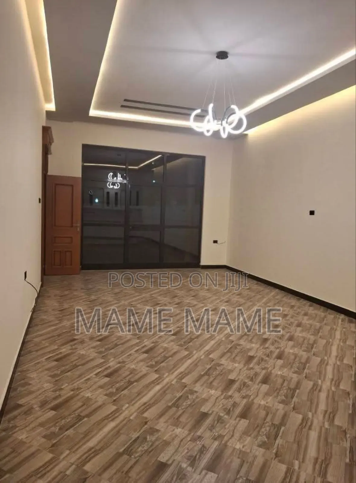 5bdrm House in Addis Abeba, Bole for sale