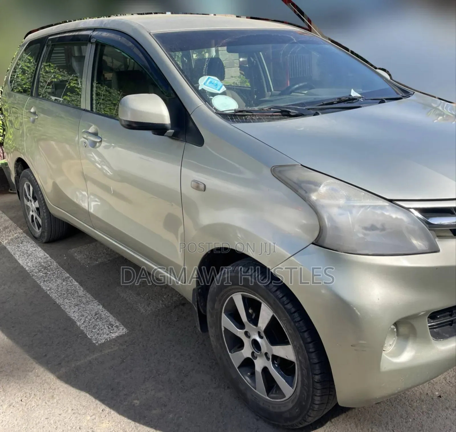 Toyota Avanza 2015 Gold