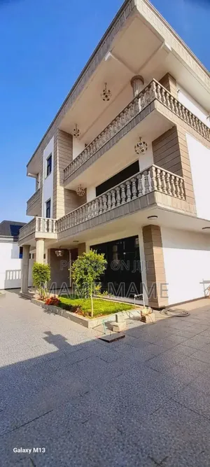 Photo - 8bdrm House in Addis Abeba, Bole for sale