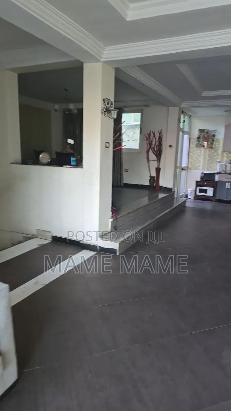 8bdrm House in Addis Abeba, Bole for sale