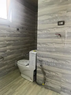 5bdrm Villa in Addis Abeba, Bole for sale