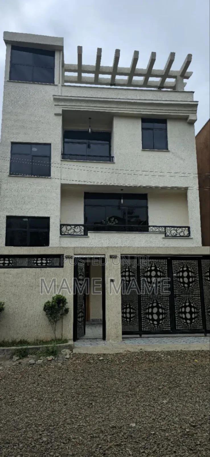 6bdrm House in Addis Abeba, Bole for sale