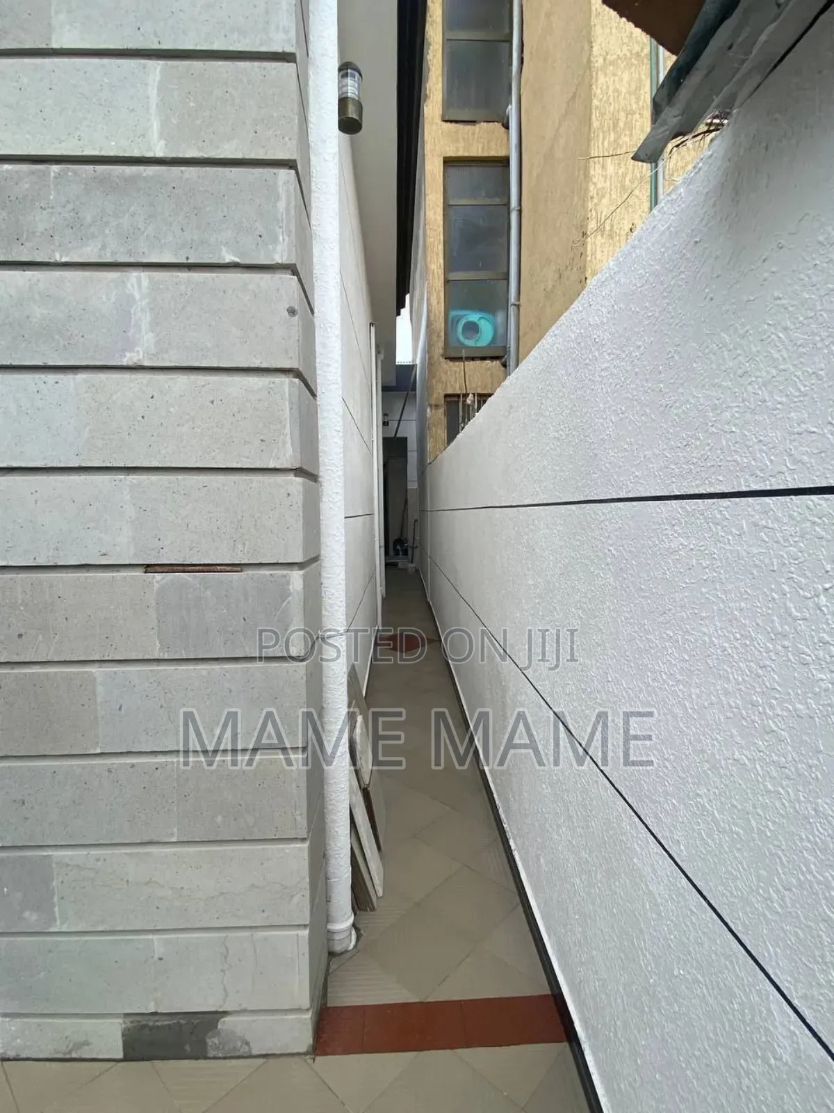 5bdrm House in Addis Abeba, Bole for sale