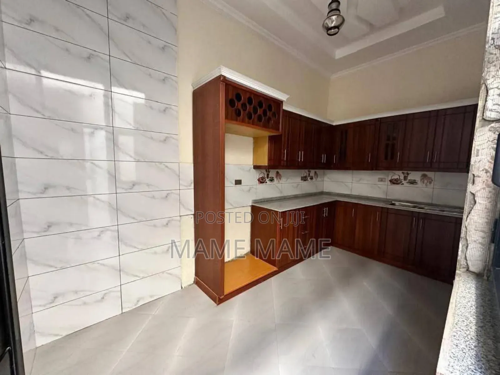 5bdrm Villa in Addis Abeba, Bole for sale