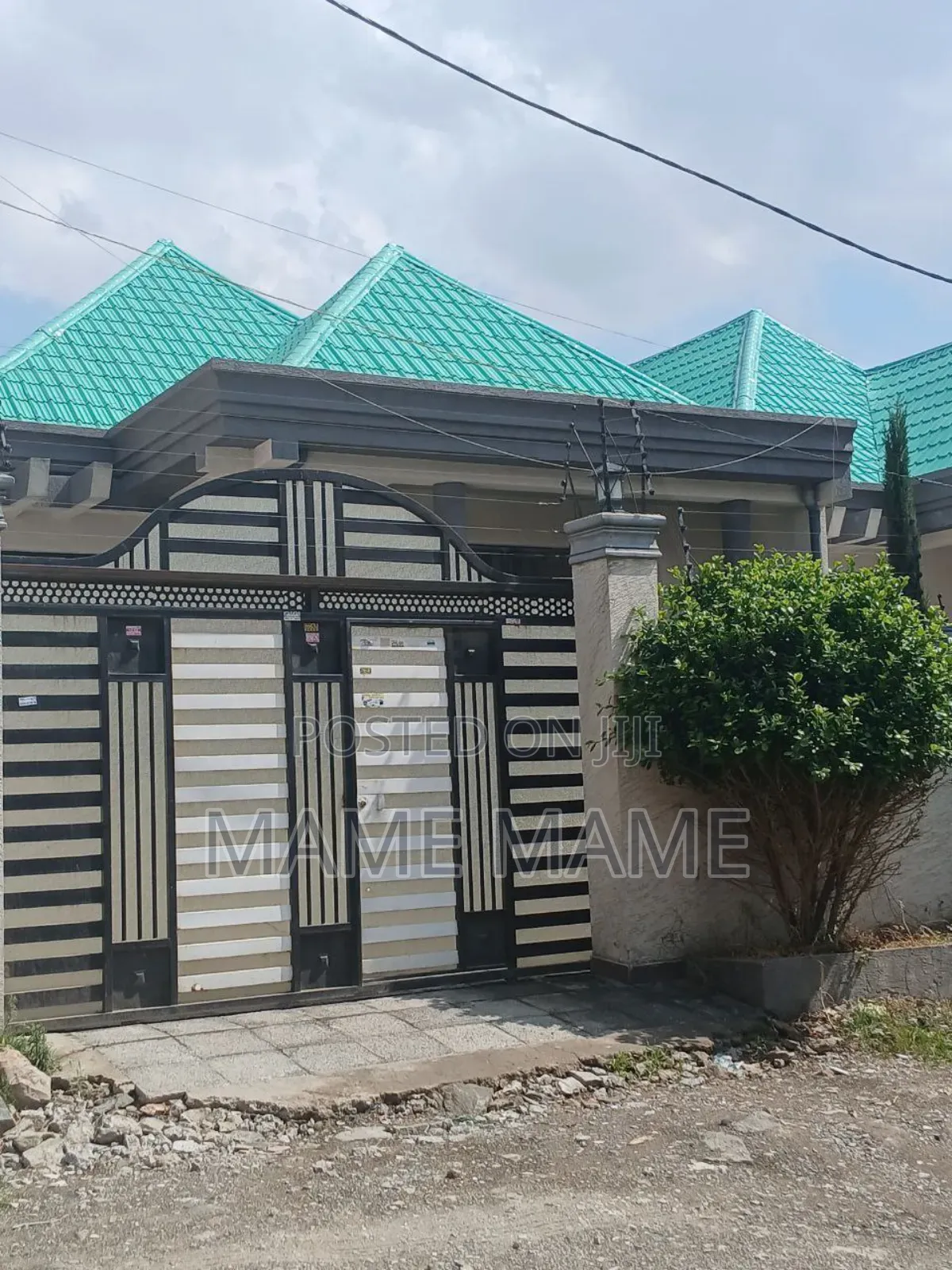 5bdrm Villa in Addis Abeba, Bole for sale
