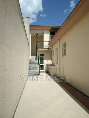 5bdrm Villa in Addis Abeba, Bole for sale
