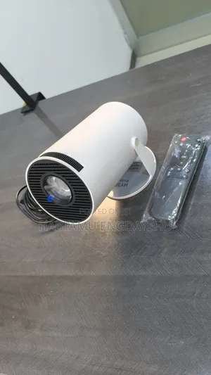 Photo - Hy300 Projector