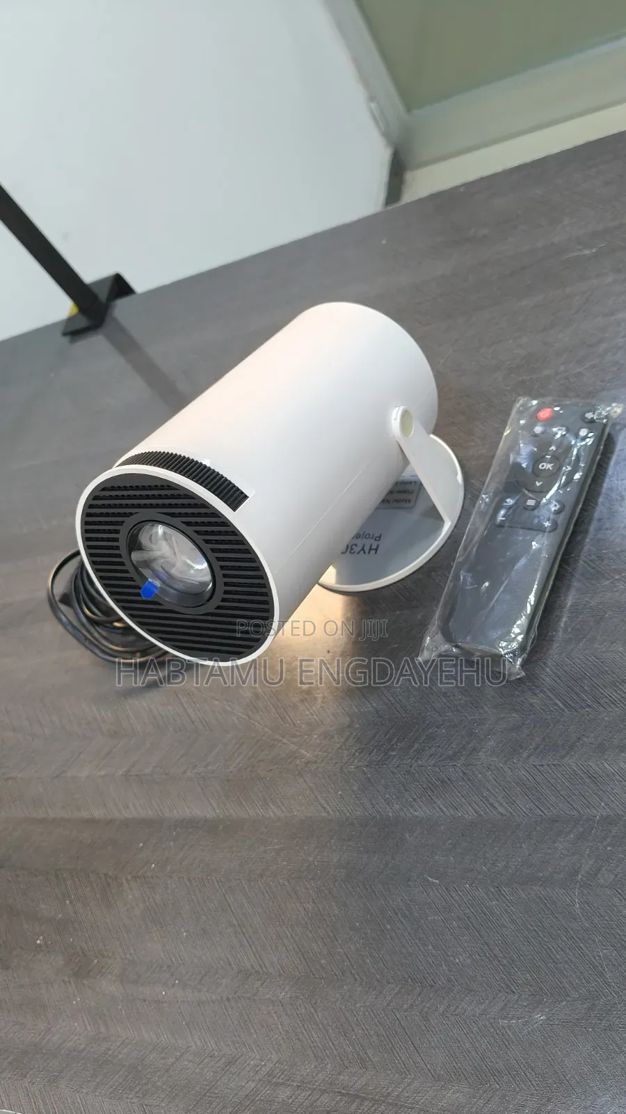 Hy300 Projector