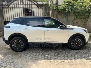 Peugeot 2008 2022 White