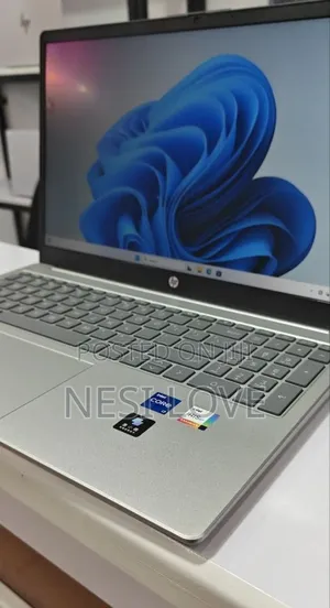 New Laptop HP Stream Notebook 16GB Intel Core I7 SSD 512GB