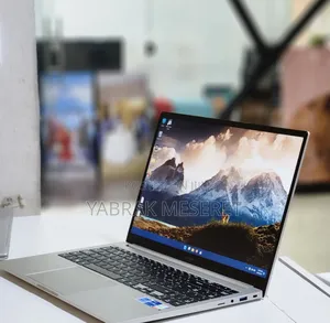 New Laptop Samsung 16GB Intel Core I5 SSD 512GB