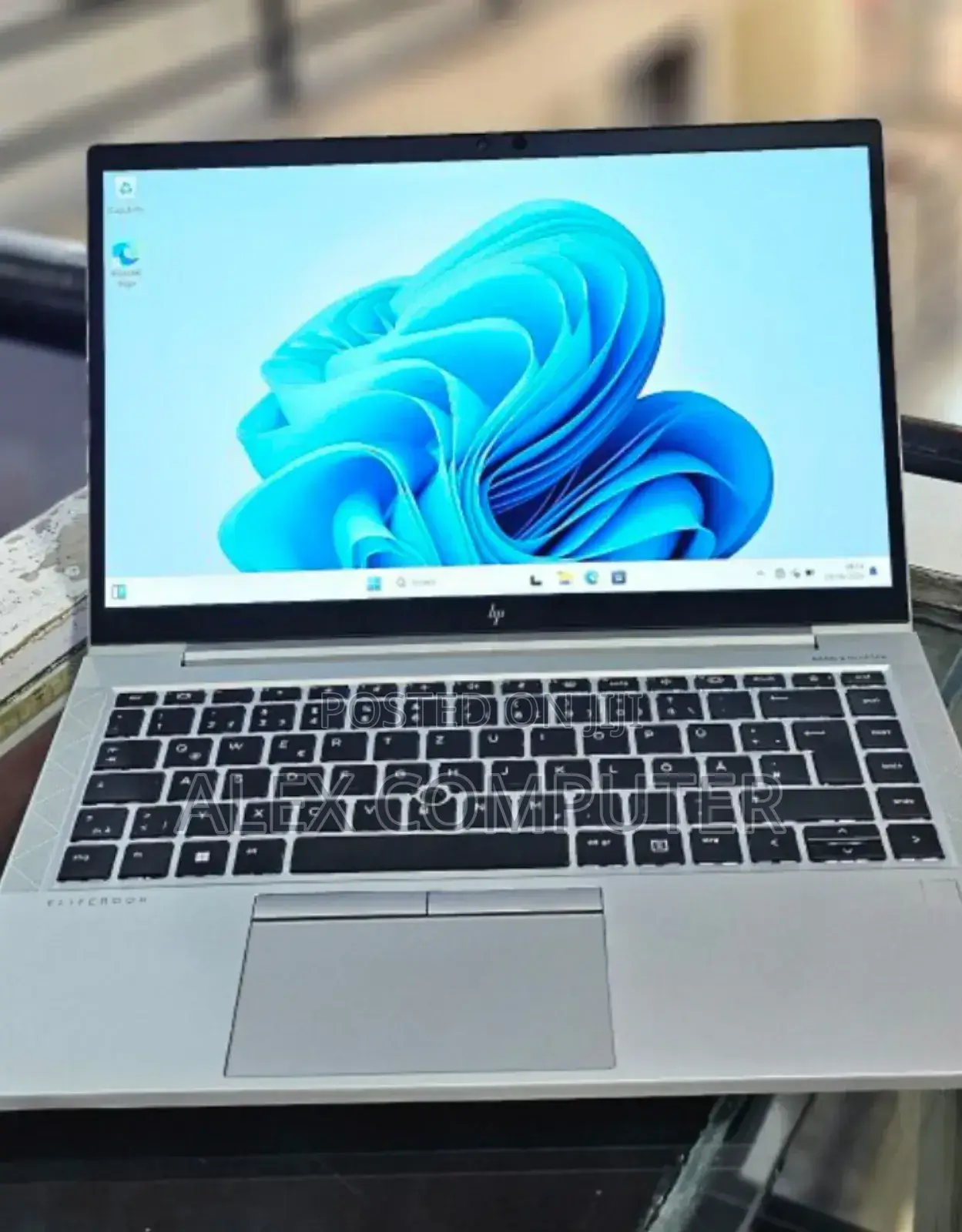 New Laptop HP EliteBook 840 G8 16GB Intel Core I5 SSD 512GB