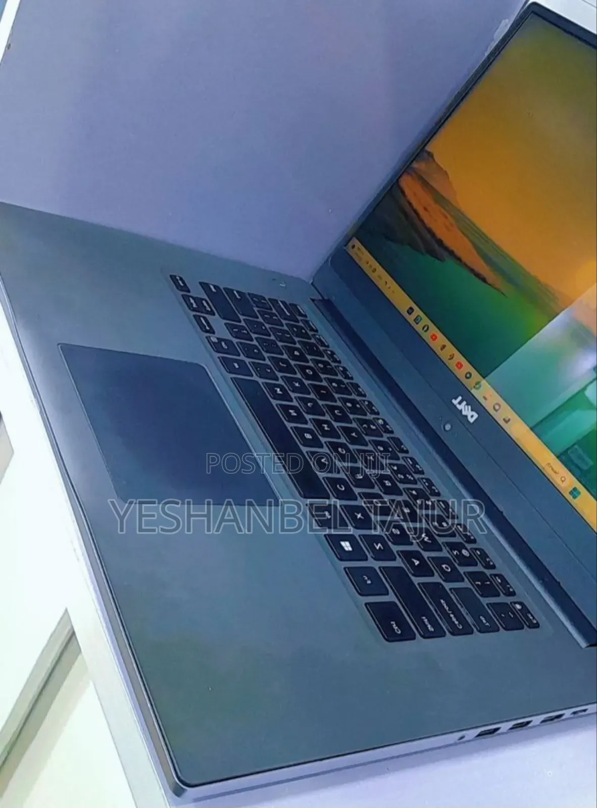 New Laptop Dell Inspiron 15 8GB Intel Core I5 HDD+SSD 1T