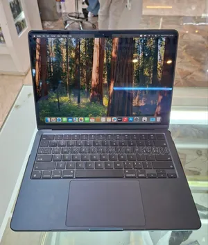 New Laptop Apple MacBook Air 2023 M2 8GB Apple M2 SSD 256GB