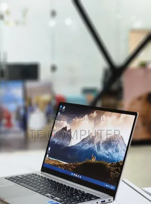 New Laptop Samsung Galaxy Book 2 8GB Intel Core I5 SSD 256GB