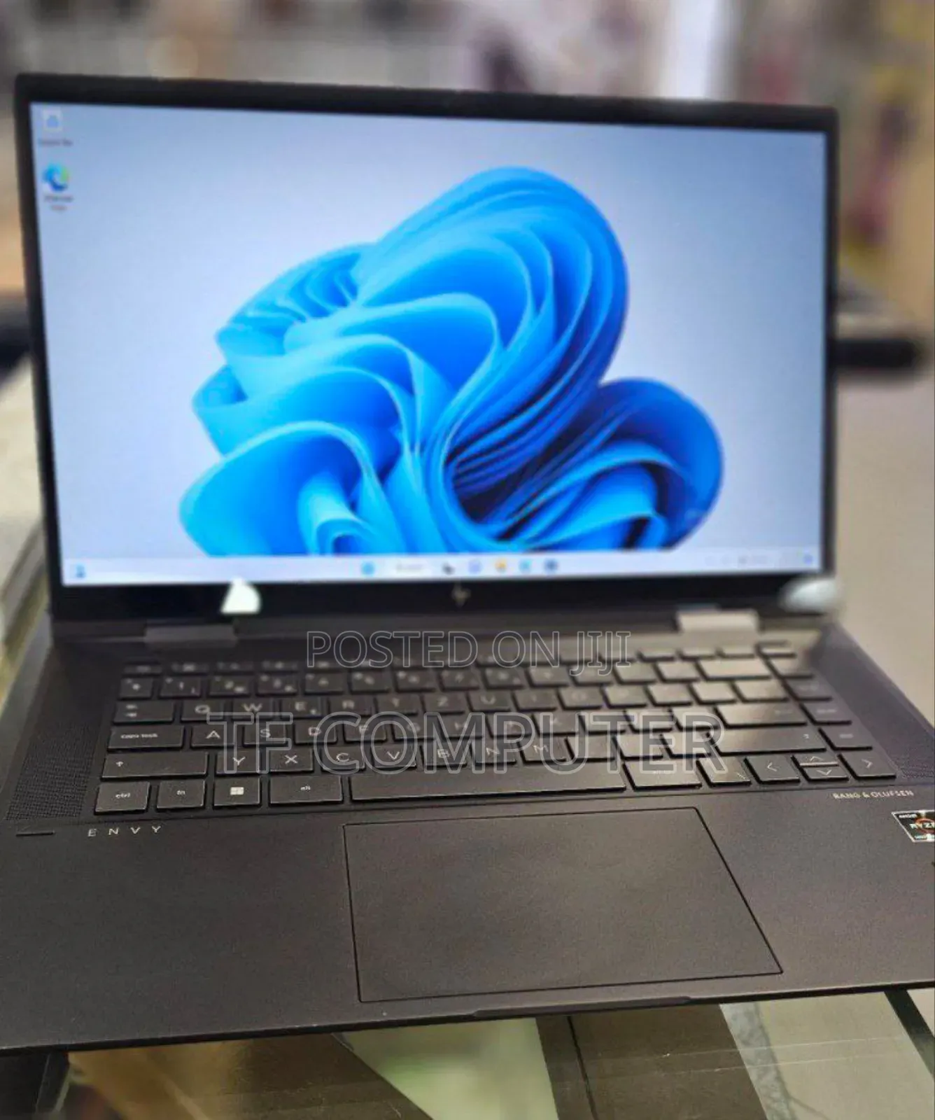 New Laptop HP Envy X360 16GB AMD Ryzen 7 SSD 512GB