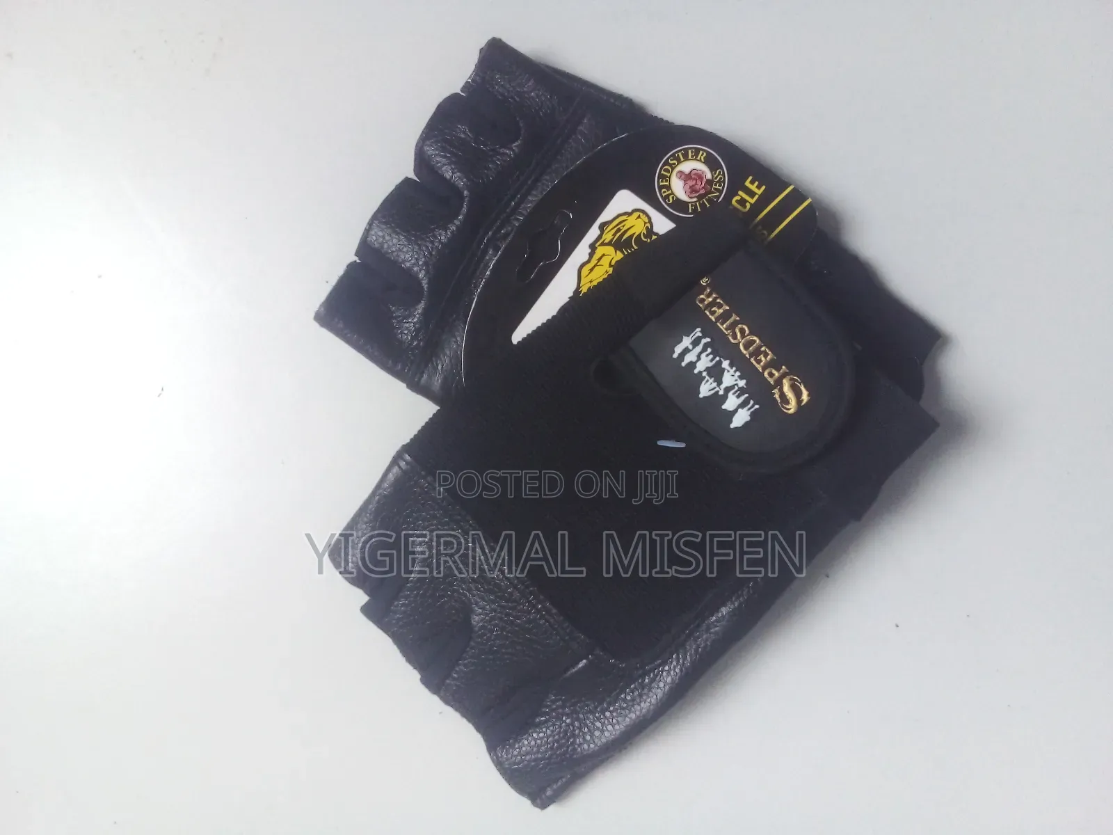 Gym Gloves+200 Delivery