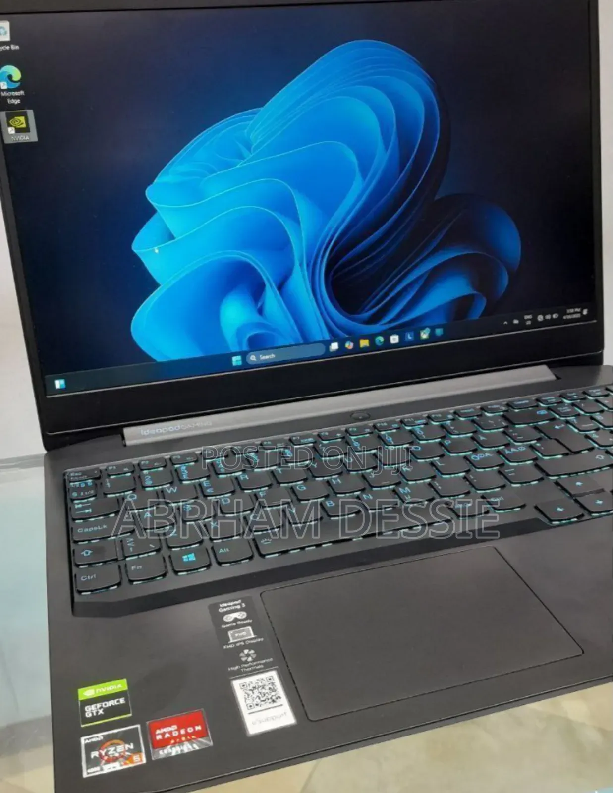 New Laptop Lenovo 16GB AMD Ryzen 5 SSD 256GB