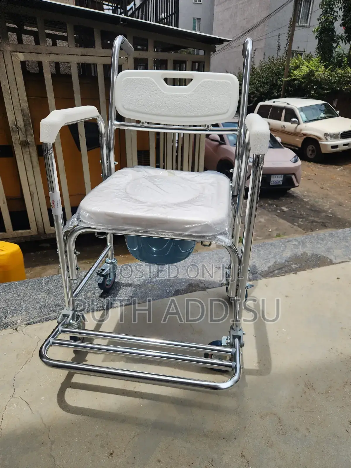 Commode Wheelchair追查commode Wheelchair送上commode Wheelchair