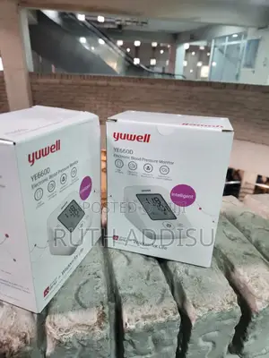 Photo - Digital Blood Pressuer Monitor段考packed New Bp Monitor