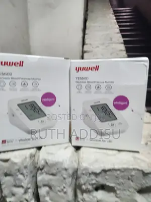 Photo - Digital Blood Pressuer Monitor勿語digital Blood Pressuer Monit