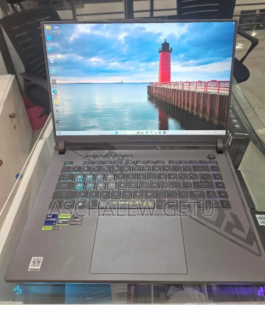New Laptop Asus ROG Strix G15 16GB Intel Core I9 SSD 1T