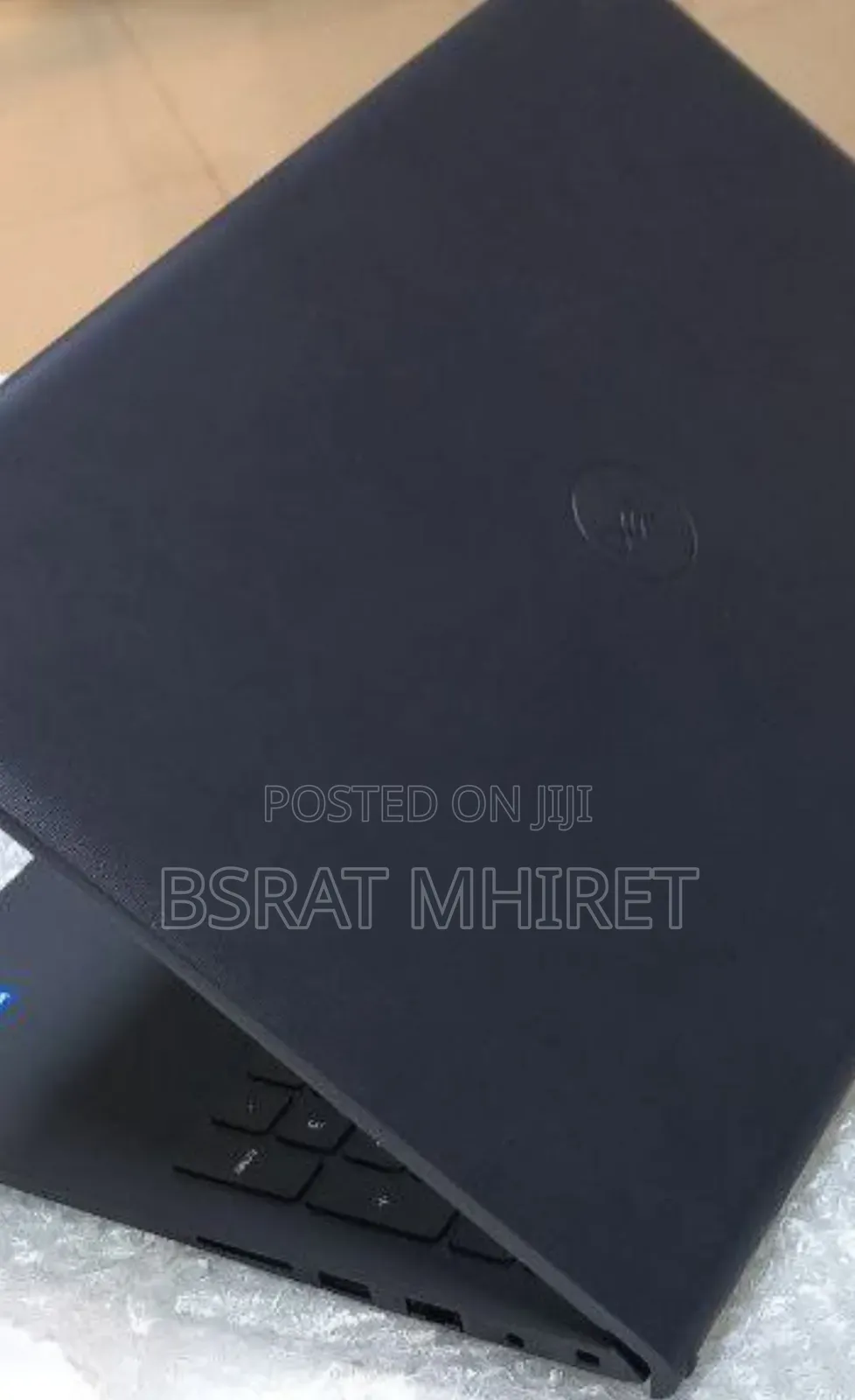 New Laptop Dell Vostro 3520 8GB Intel Core I5 SSD 1T