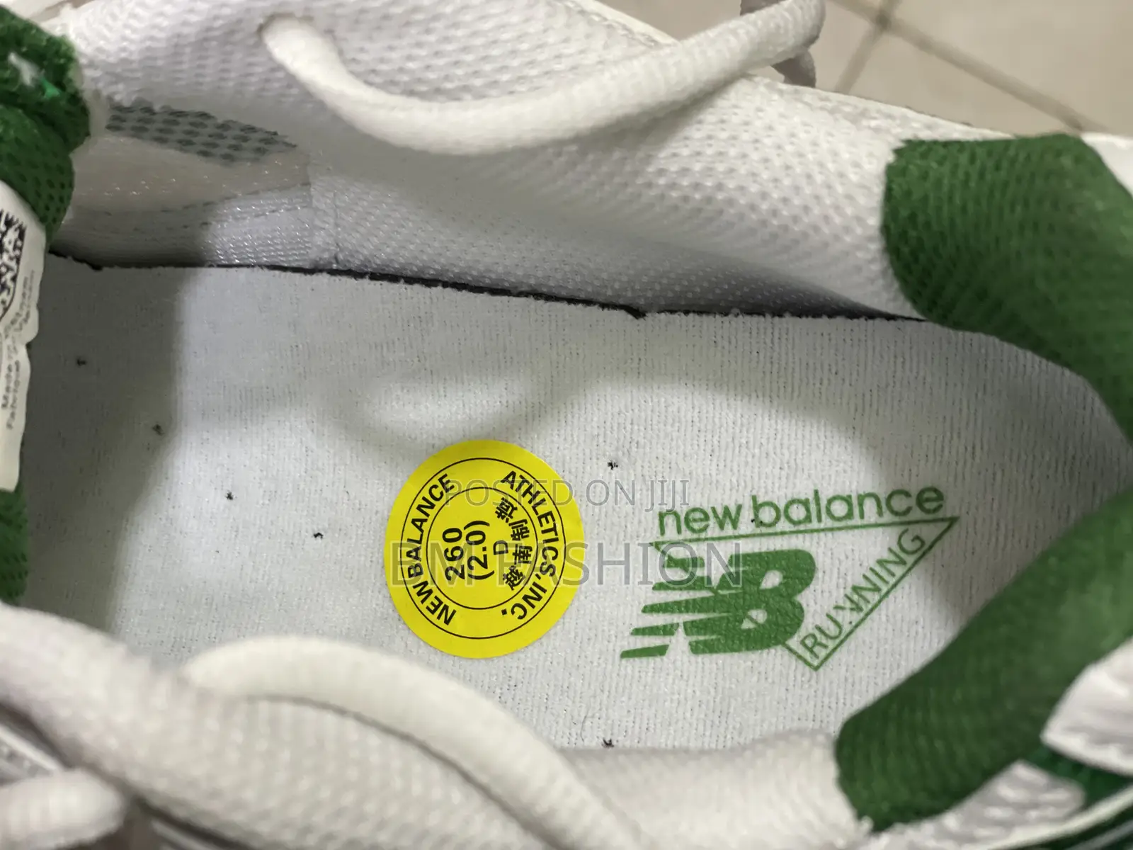 New Balance 530 Menswear Sneakers White X Green Comfortable