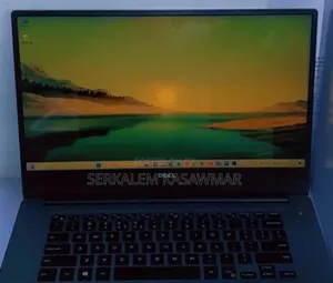 Photo - New Laptop Dell Inspiron 15 8GB Intel Core i5 HDD+SSD 1T