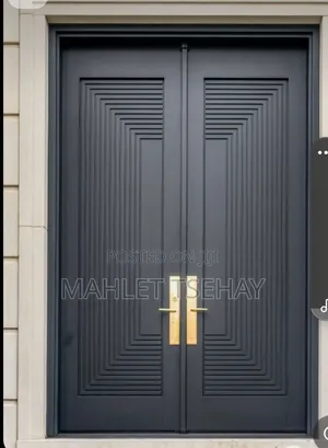 Photo - Crown Doors