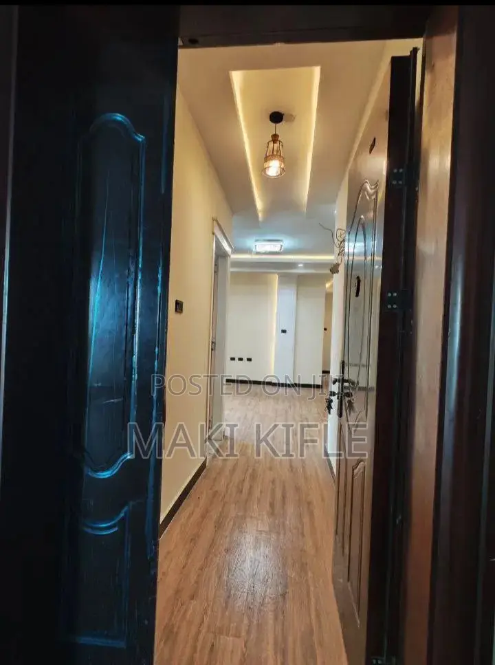 Furnished 2bdrm Condo in ኮንዶሚኒየም, Bole for sale