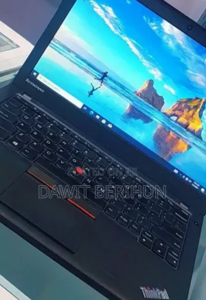 Photo - New Laptop Lenovo ThinkPad 13 8GB Intel Core I5 SSD 256GB