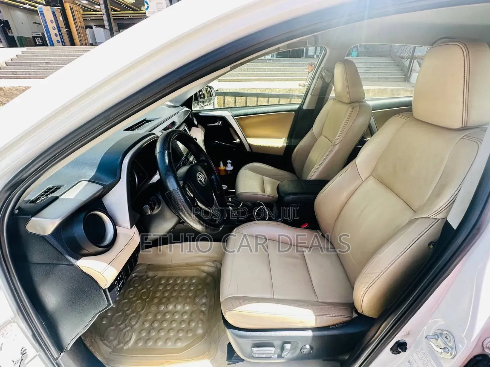 Toyota RAV4 2015 White