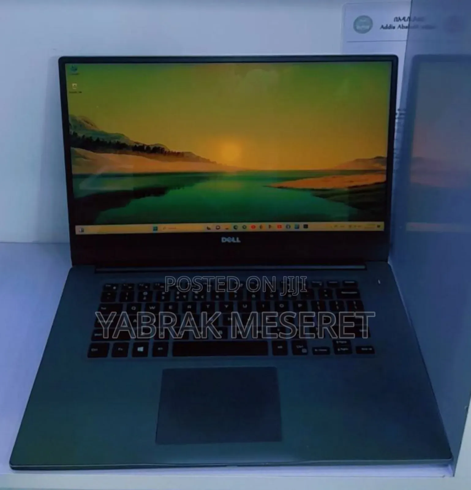 New Laptop Dell Precision 17 M7710 8GB Intel Core I5 HDD+SSD 1T