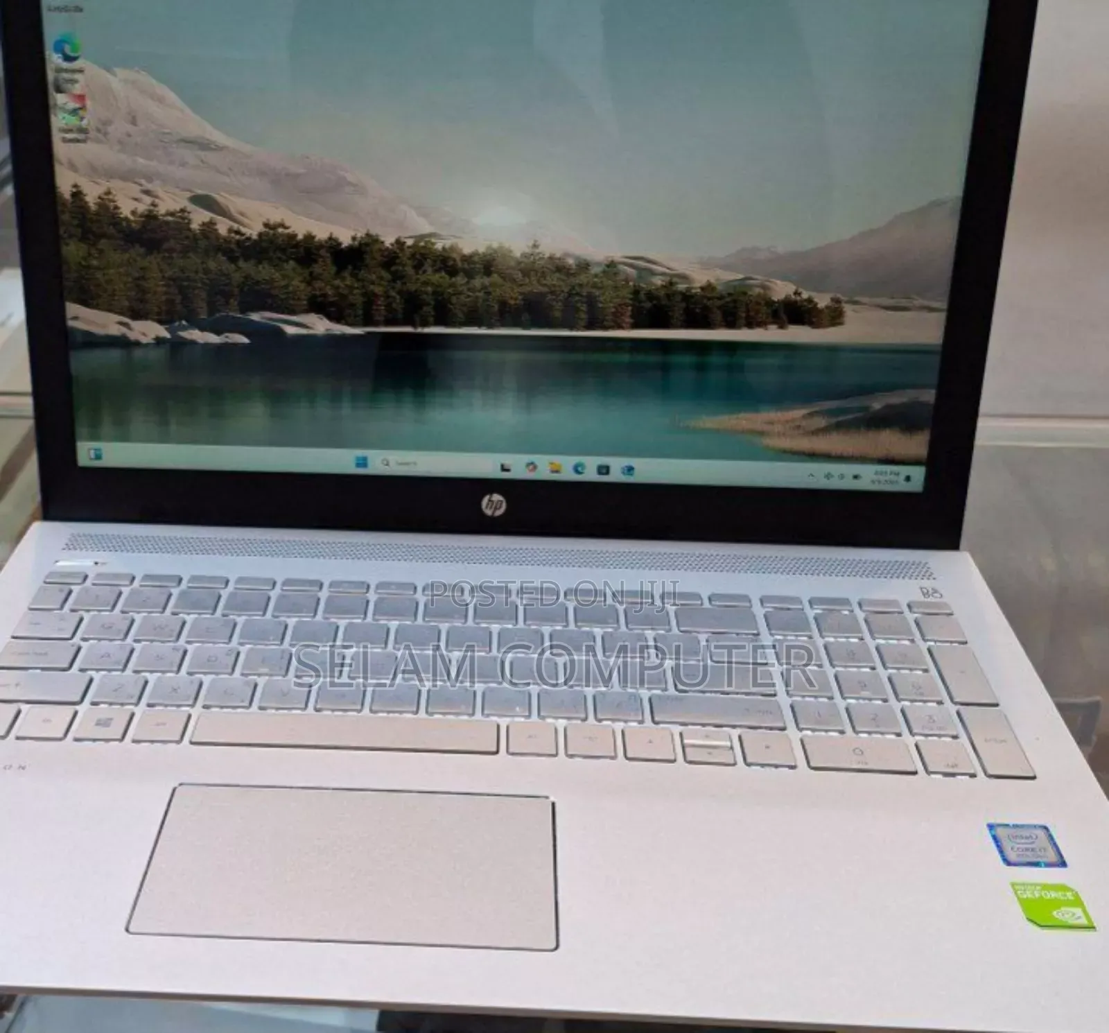 New Laptop HP Pavilion 15 8GB Intel Core I7 eMMC 256GB