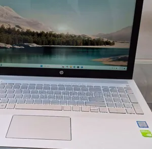 New Laptop HP Pavilion 15 8GB Intel Core I7 eMMC 256GB