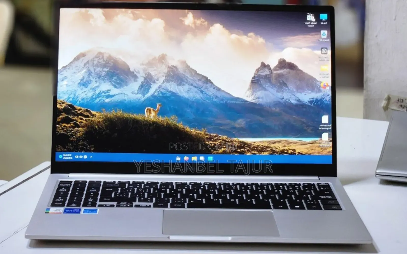 New Laptop Samsung 8GB Intel Core I5 SSD 256GB