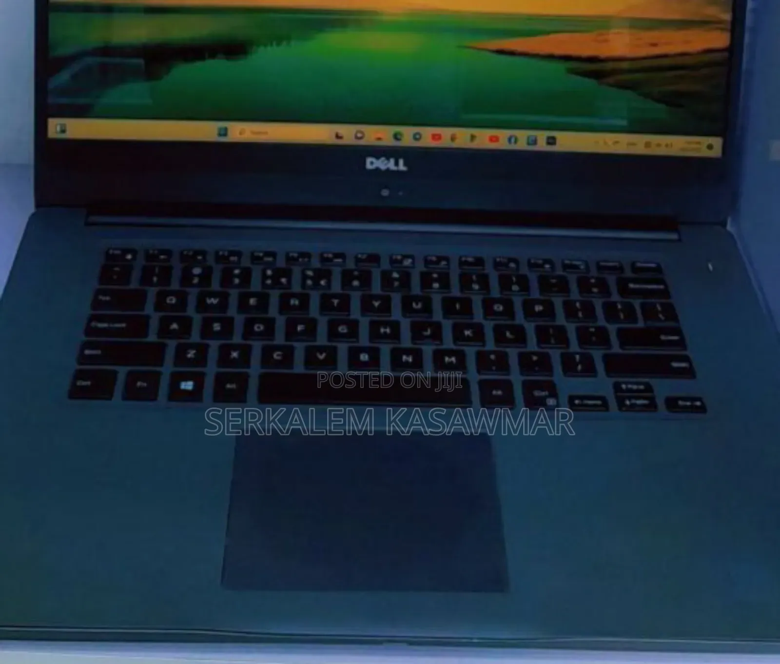 New Laptop Dell Inspiron 15 8GB Intel Core i5 HDD+SSD 1T