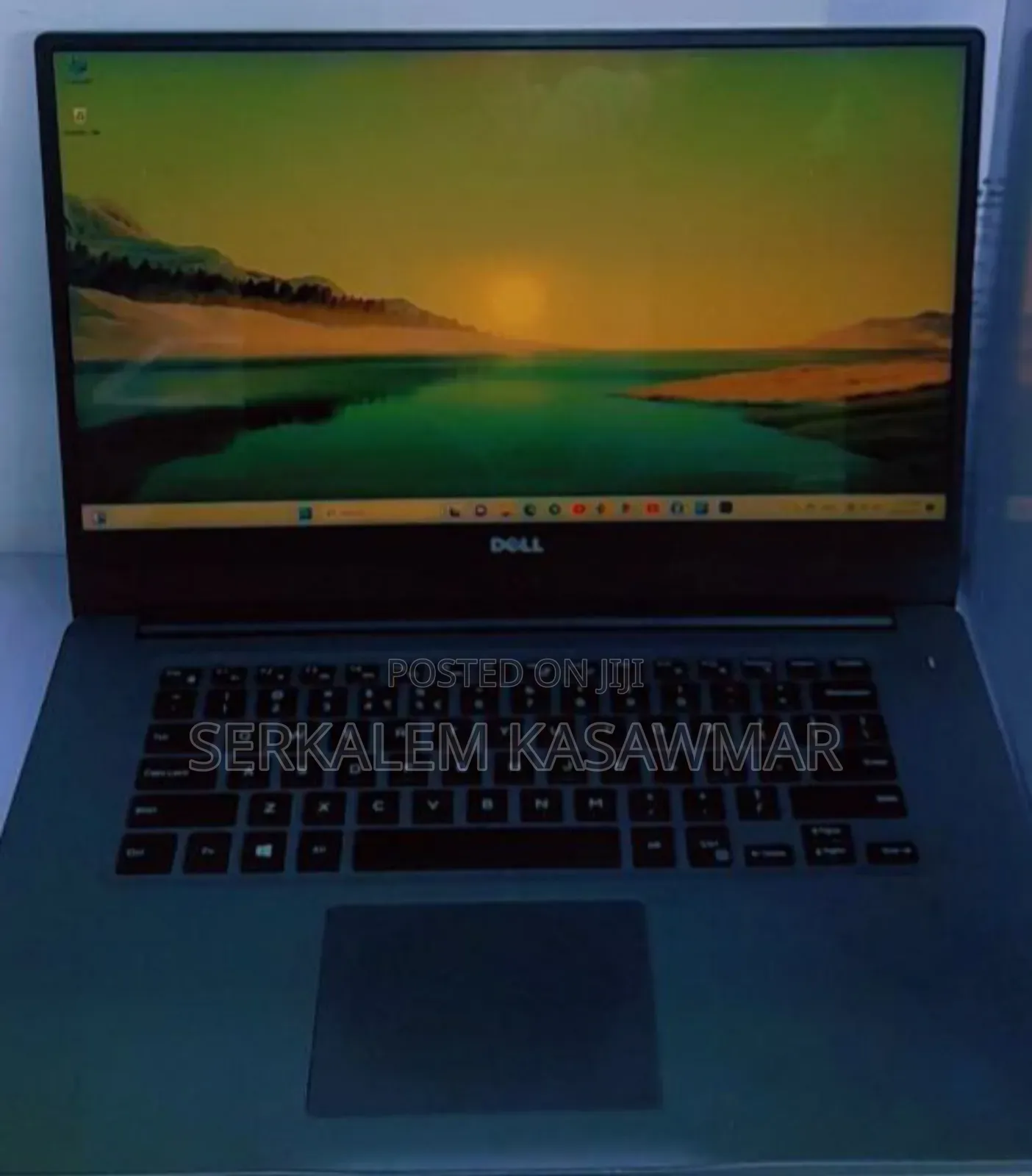 New Laptop Dell Inspiron 15 8GB Intel Core i5 HDD+SSD 1T