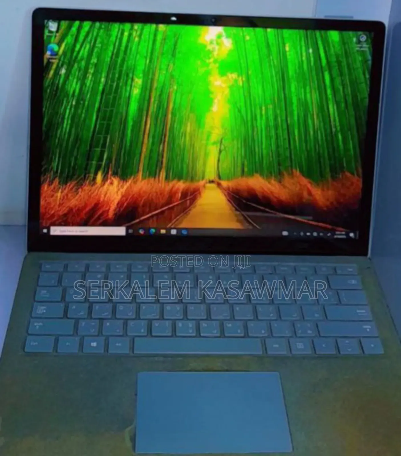 New Laptop Microsoft Surface 8GB Intel Core i5 SSD 256GB