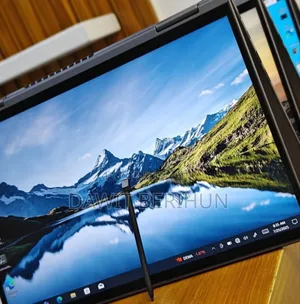 Photo - New Laptop Lenovo Thinkpad X1 Yoga 32GB Intel Core I7 SSD 512GB