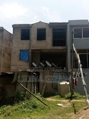 4bdrm House in Akaky Kaliti for sale