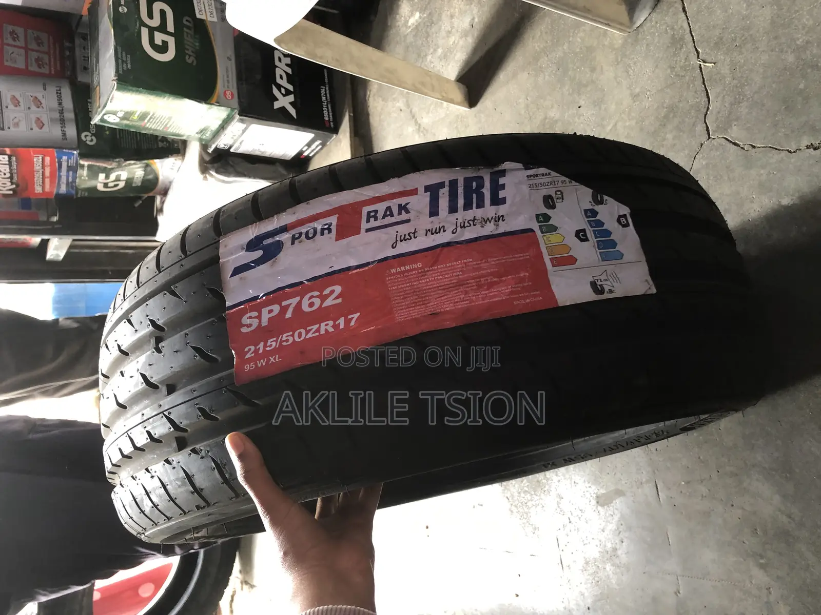 Sport Track Tire
